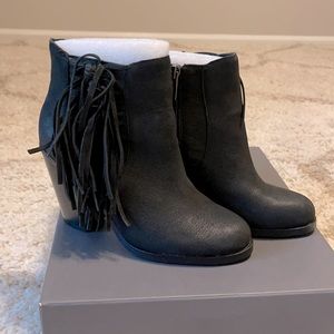 Vince Camuto Black fringe heeled booties
